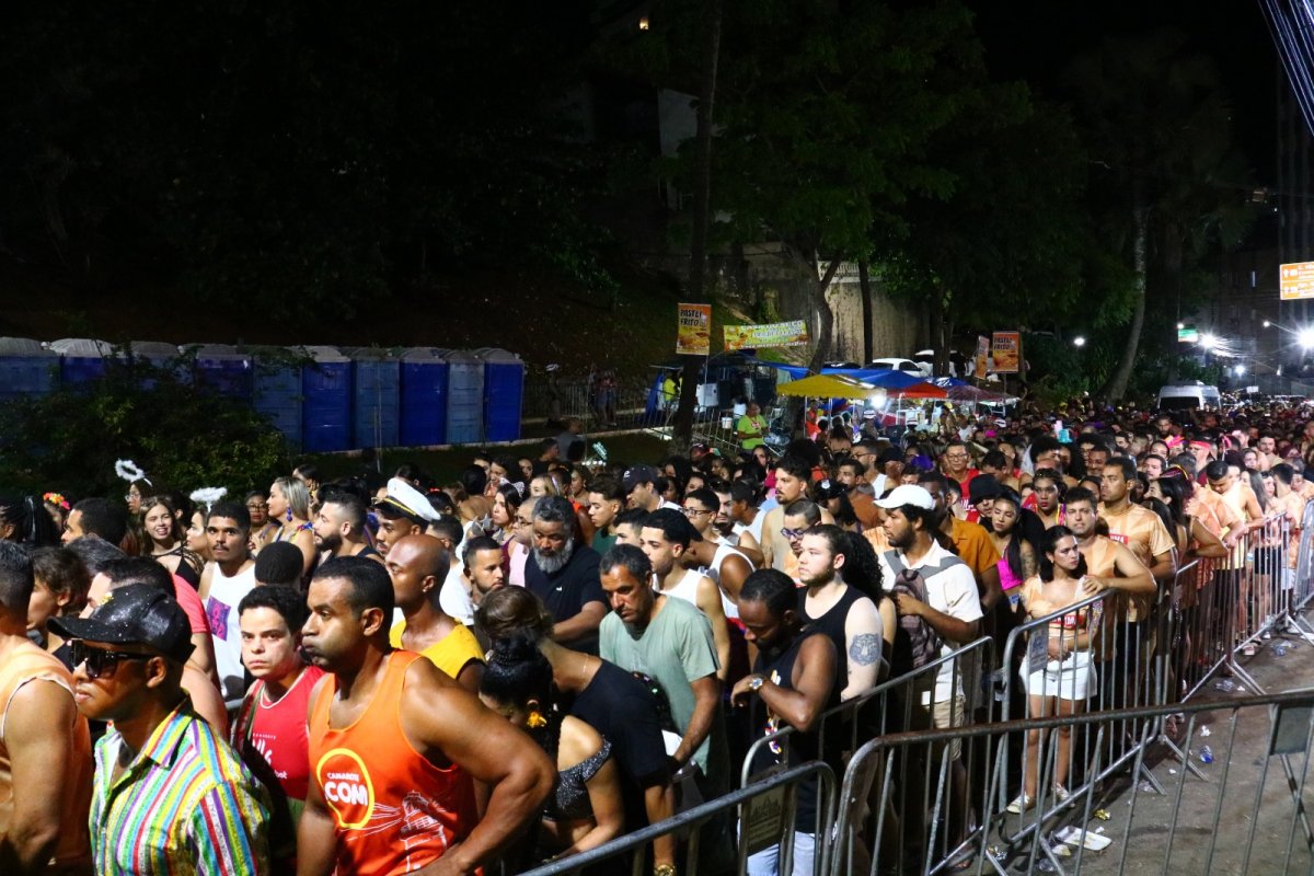 Carnaval de Salvador: terceiro dia de festa registra 2 milhões de pessoas