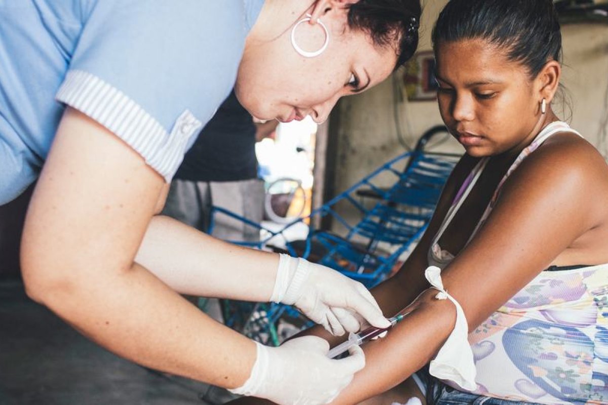 Brasil lidera em número de casos de dengue nas Américas, alerta OMS