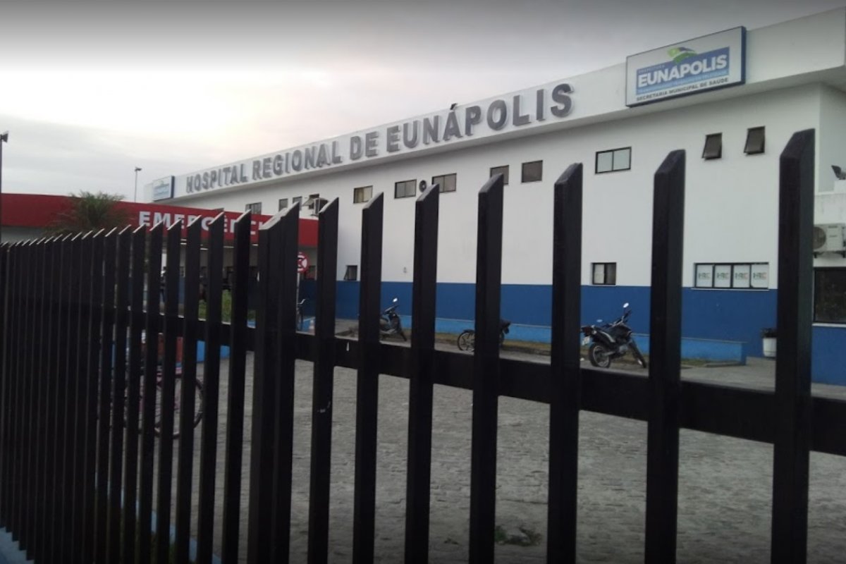 Mulher tem casa invadida por um homem e é baleada no sul da Bahia