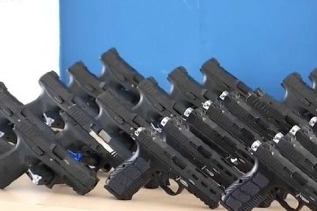 Em 2023, 279 armas de fogo foram apreendidas por dia no Brasil