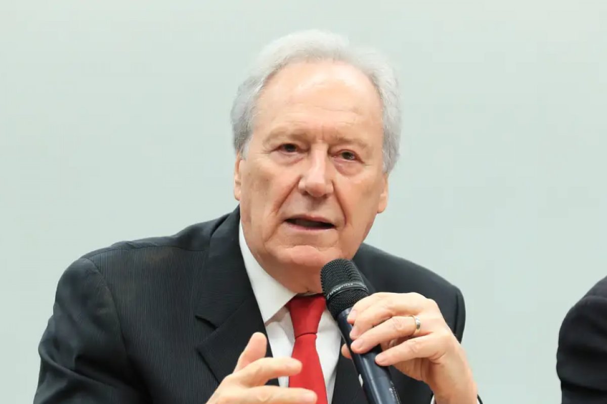 Lewandowski herda ministério com política de controle de armas em formatação