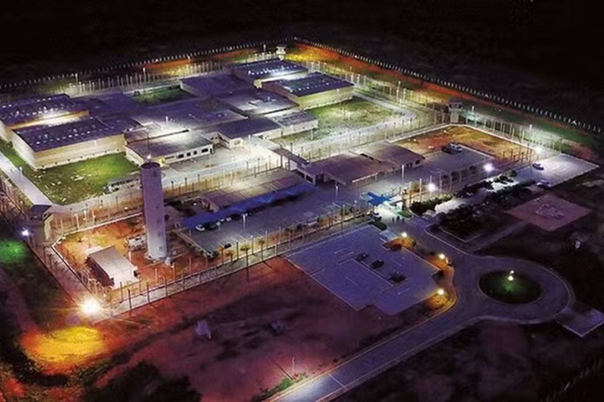 Presos romperam pelo menos 8 barreiras de segurança para fugir de presídio em Mossoró