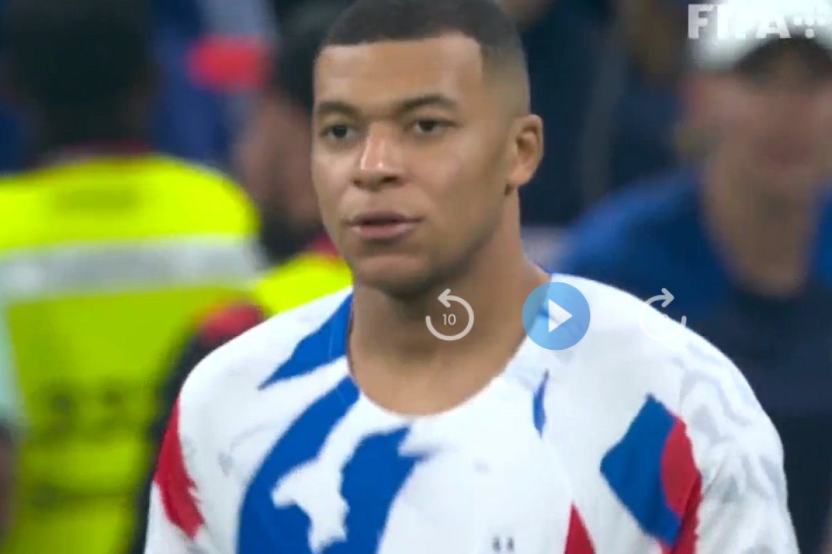 Mbappé avisa presidente do PSG que vai embora, diz jornal