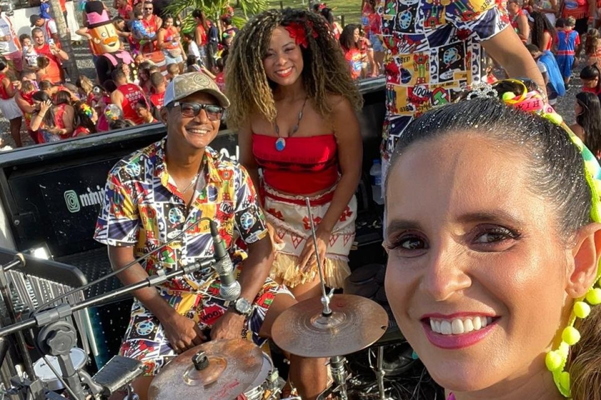 Carnaval continua em Lauro de Freitas!