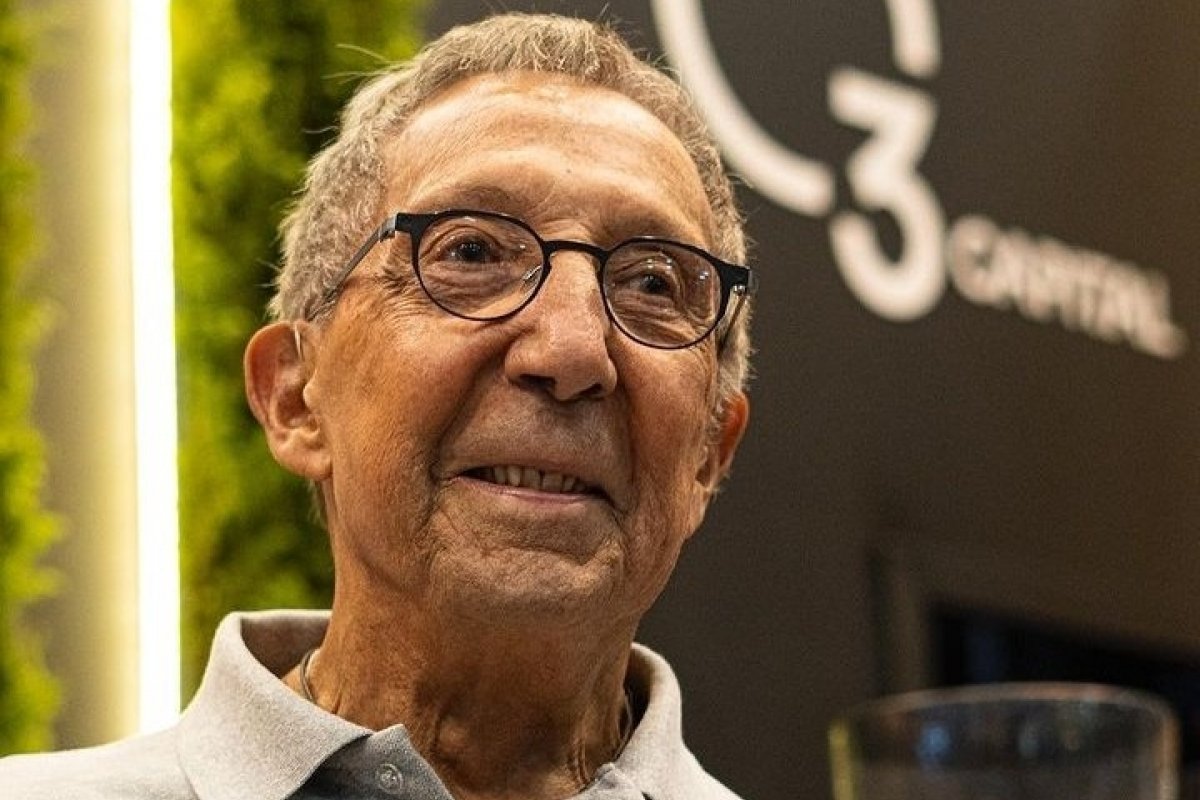 Lideranças políticas do país homenageiam o empresário Abilio Diniz!