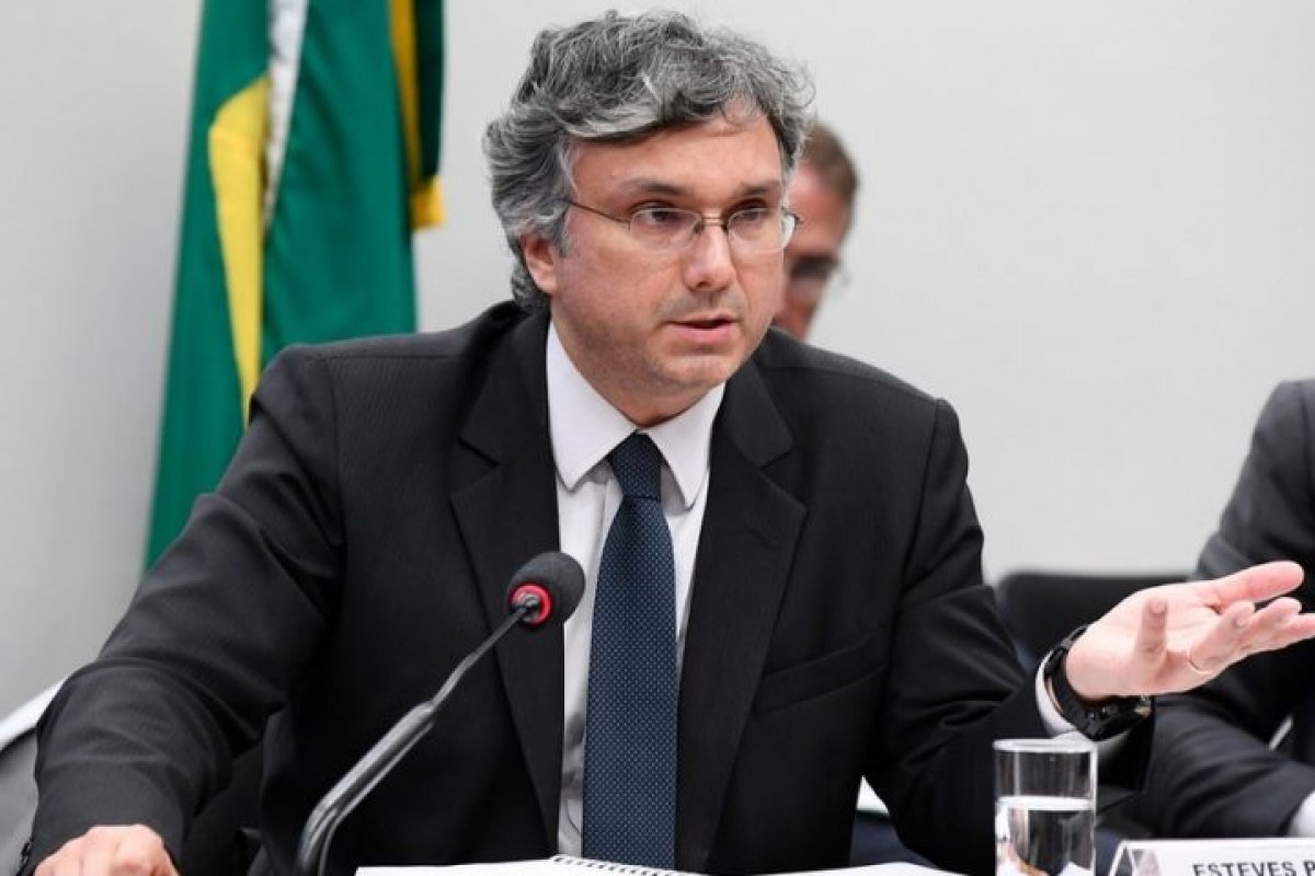 Assessor de Guedes é acusado por fraude em aportes da Funcef