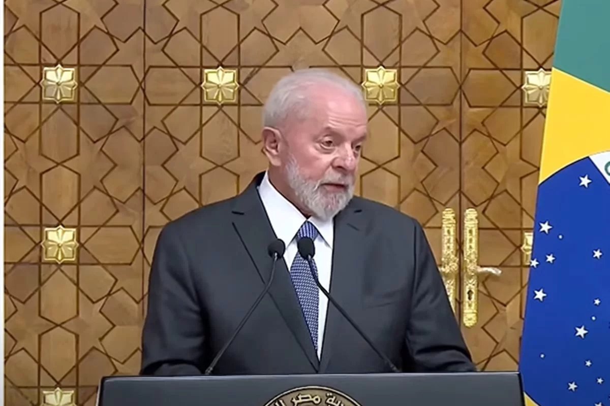 Pedido de impeachment de Lula reúne mais de 100 assinaturas na Câmara