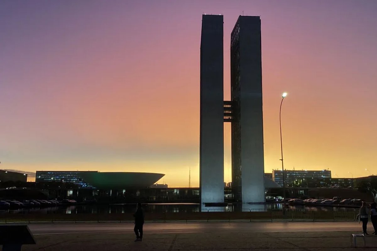 Pesquisa avalia percepção de parlamentares sobre trabalho do STF