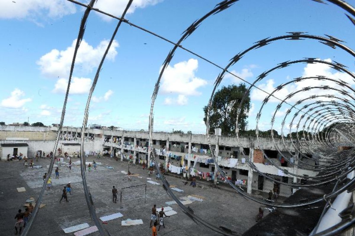 Quatro são recapturados após fuga de prisão no PI e 13 seguem foragidos