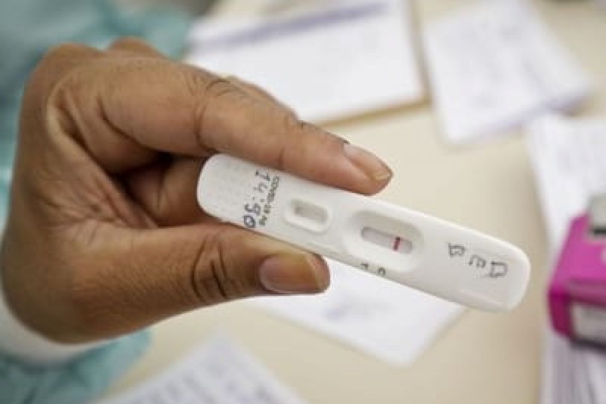 Casos de Covid sobem nas primeiras semanas do ano no Brasil