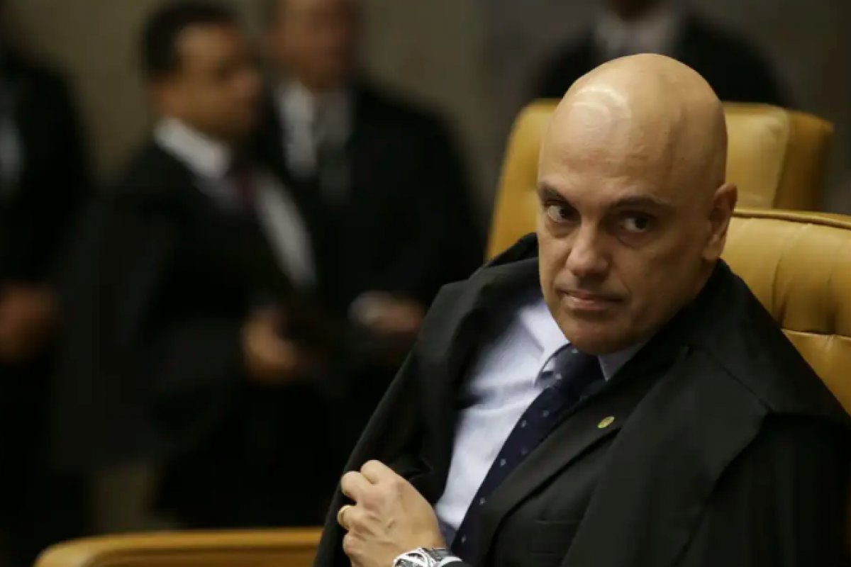 Moraes nega novo pedido de Bolsonaro e mantém data de depoimento para quinta (22)
