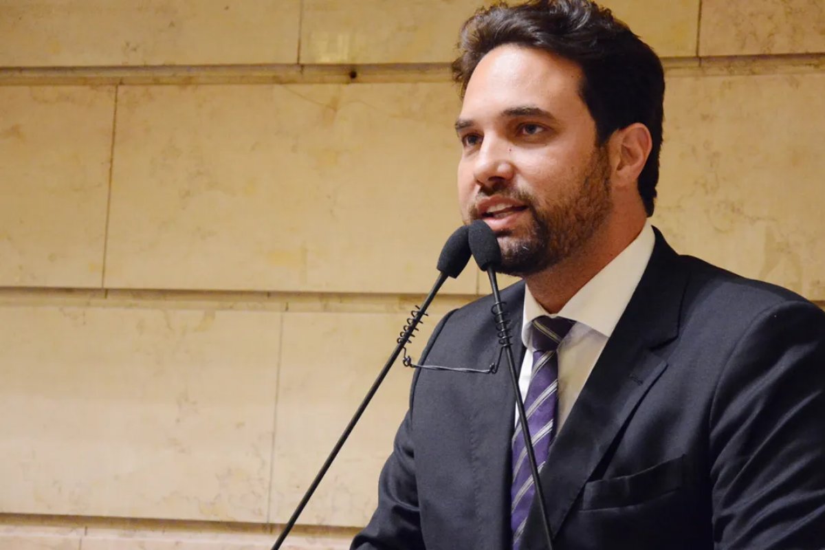 Dr Jairinho, acusado pela morte de Henry Borel, tem registro médico cassado pelo CFM