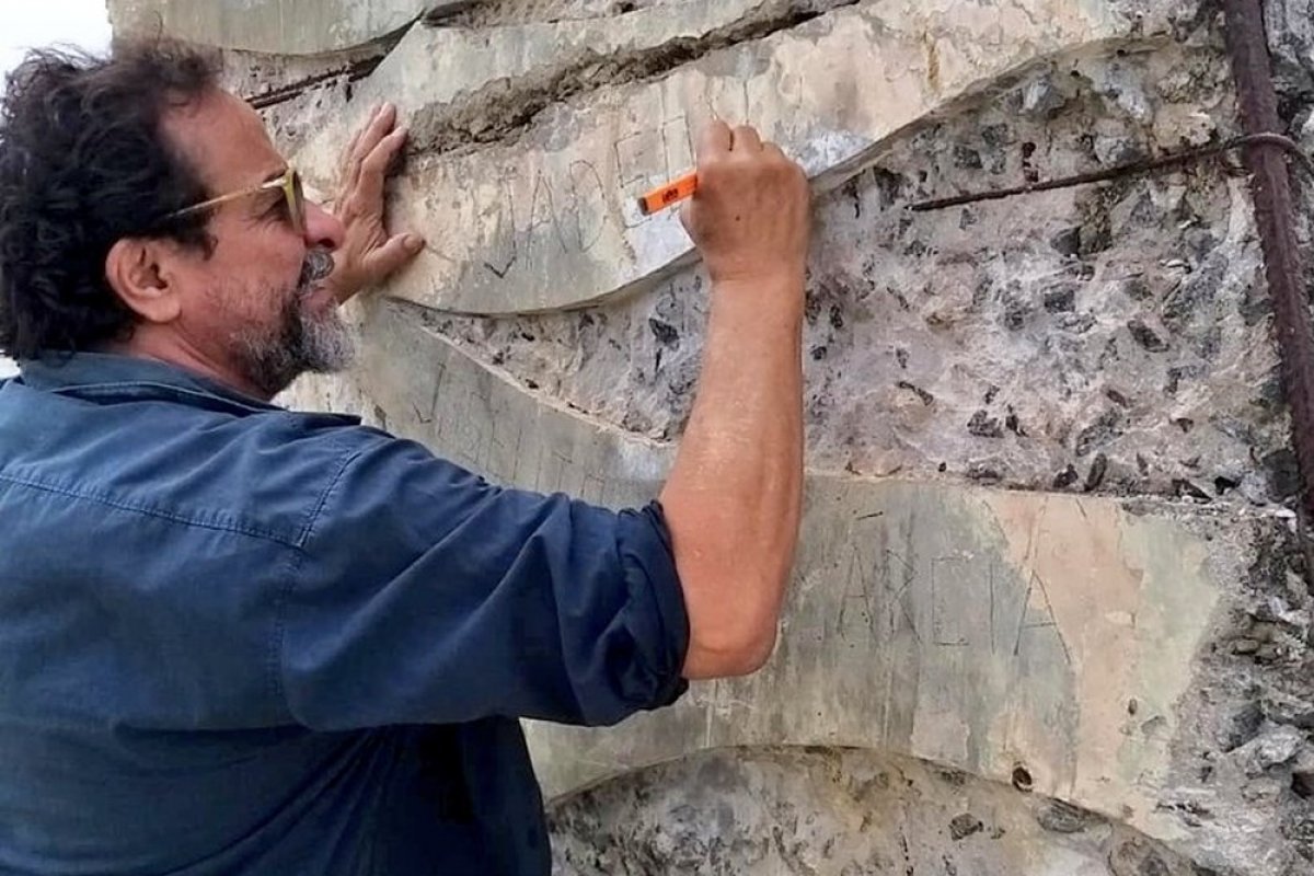 Bel Borba homenageia vítimas do desabamento da Fonte Nova em novo CT do Bahia 