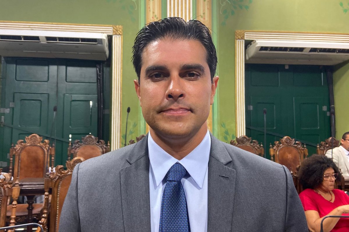 "Tudo que endureça contra a criminalidade, o Brasil deve adotar", diz Alexandre Aleluia