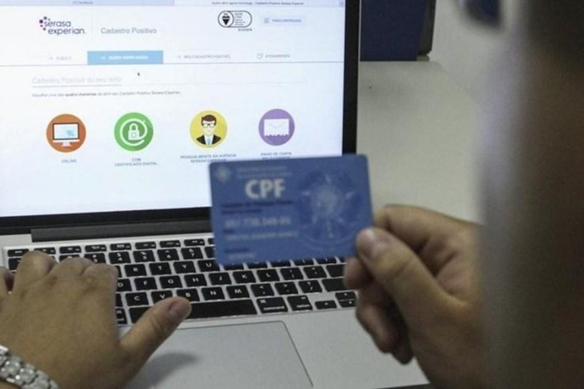 Empresas que emprestam dinheiro e bancos poderão consultar Cadastro Positivo a partir deste sábado