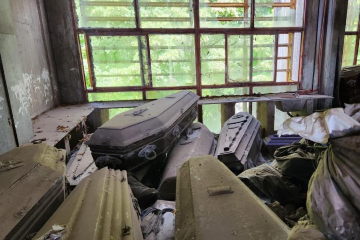 Autoridades investigam o surgimento de 200 sacos com restos mortais em cemitério na Argentina