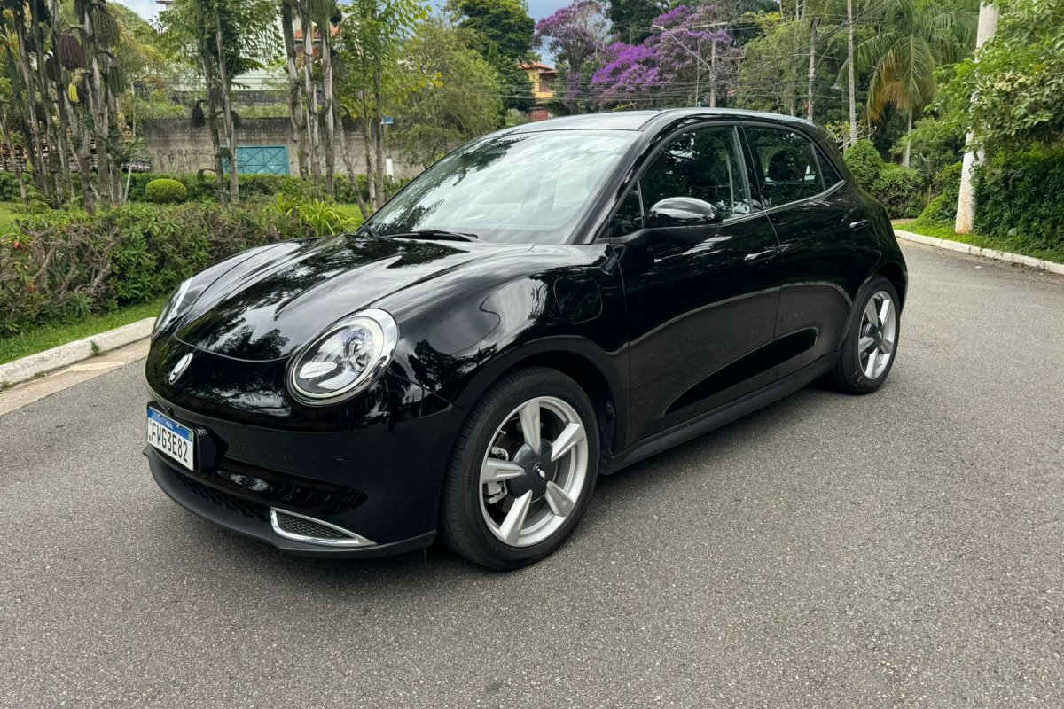 Farol da Bahia testa o novo elétrico Ora 03 Skin 2024