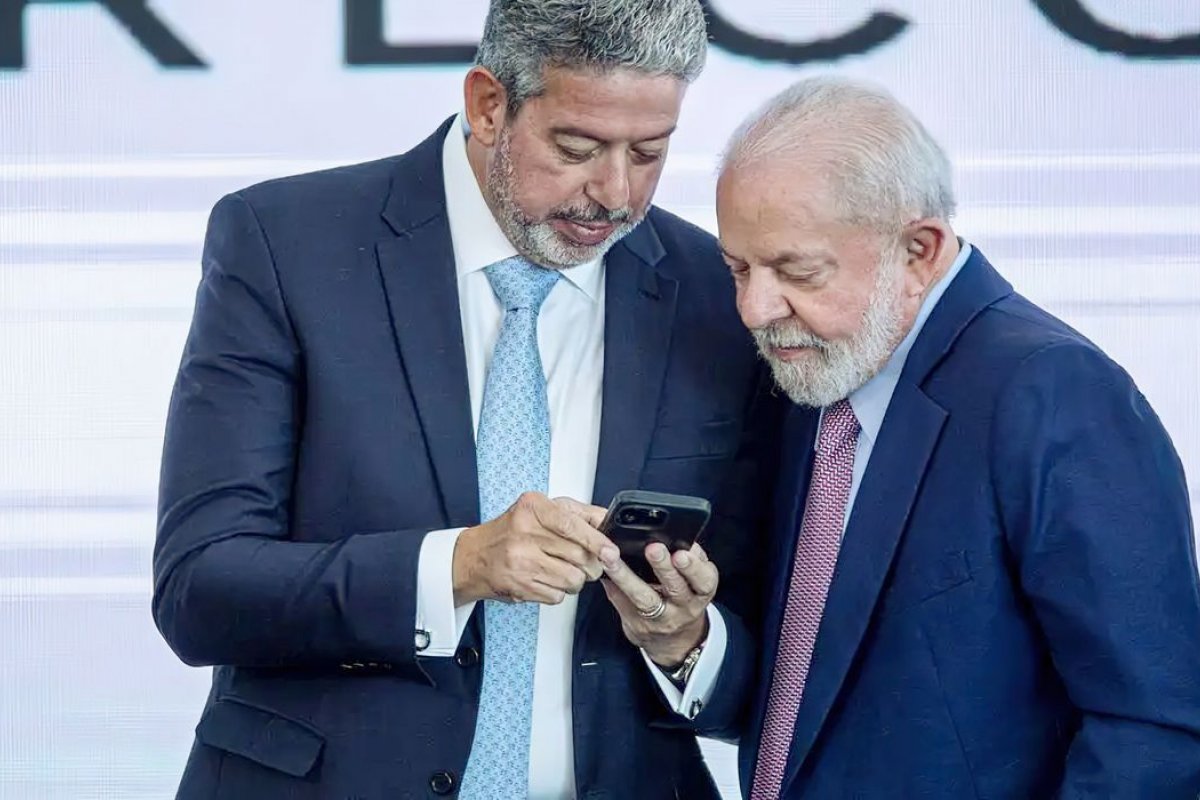 Lula se reúne com Lira e líderes para reforçar articulação após críticas