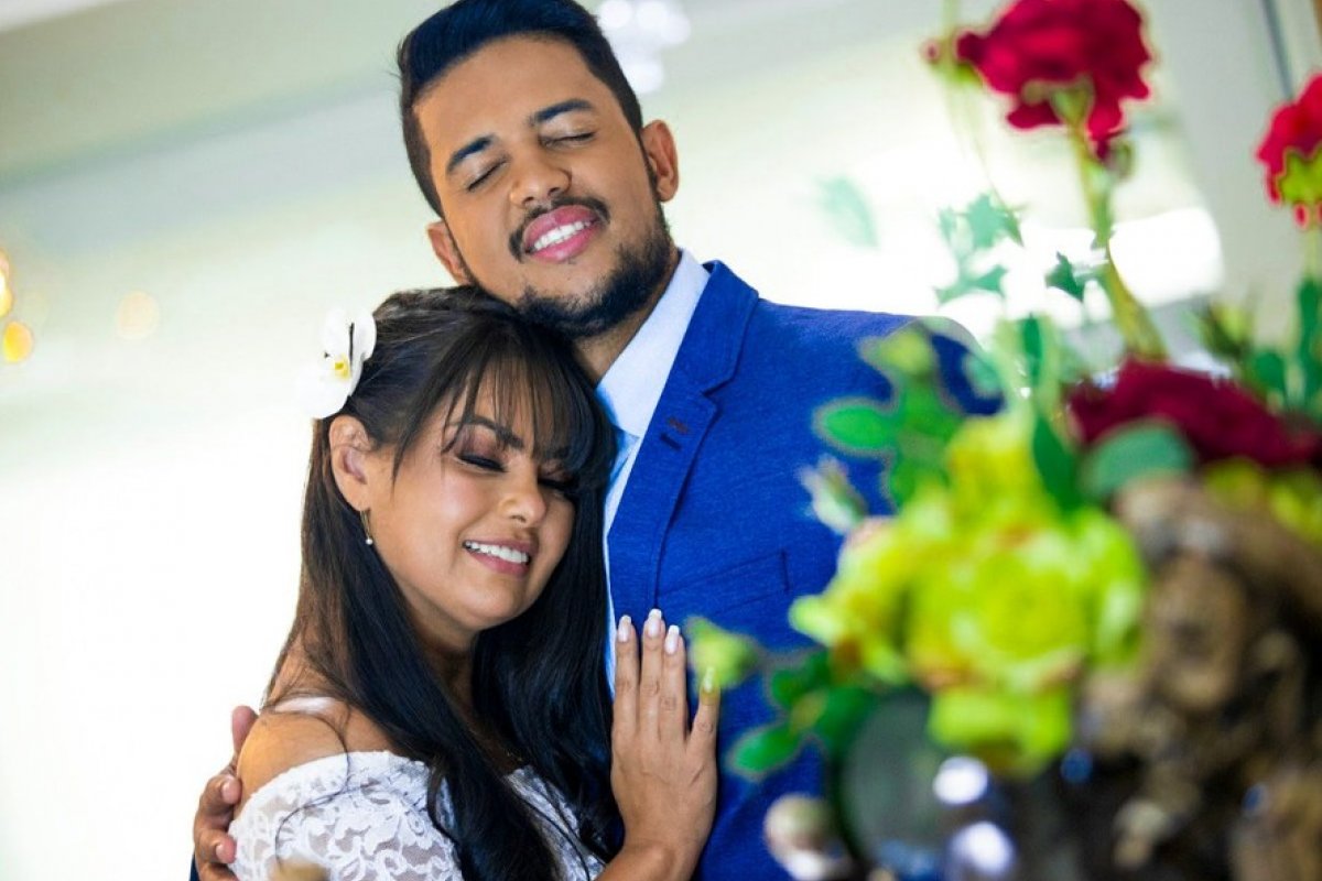 Após 2 anos, viúvo de Paulinha Abelha relembra a perda da cantora!