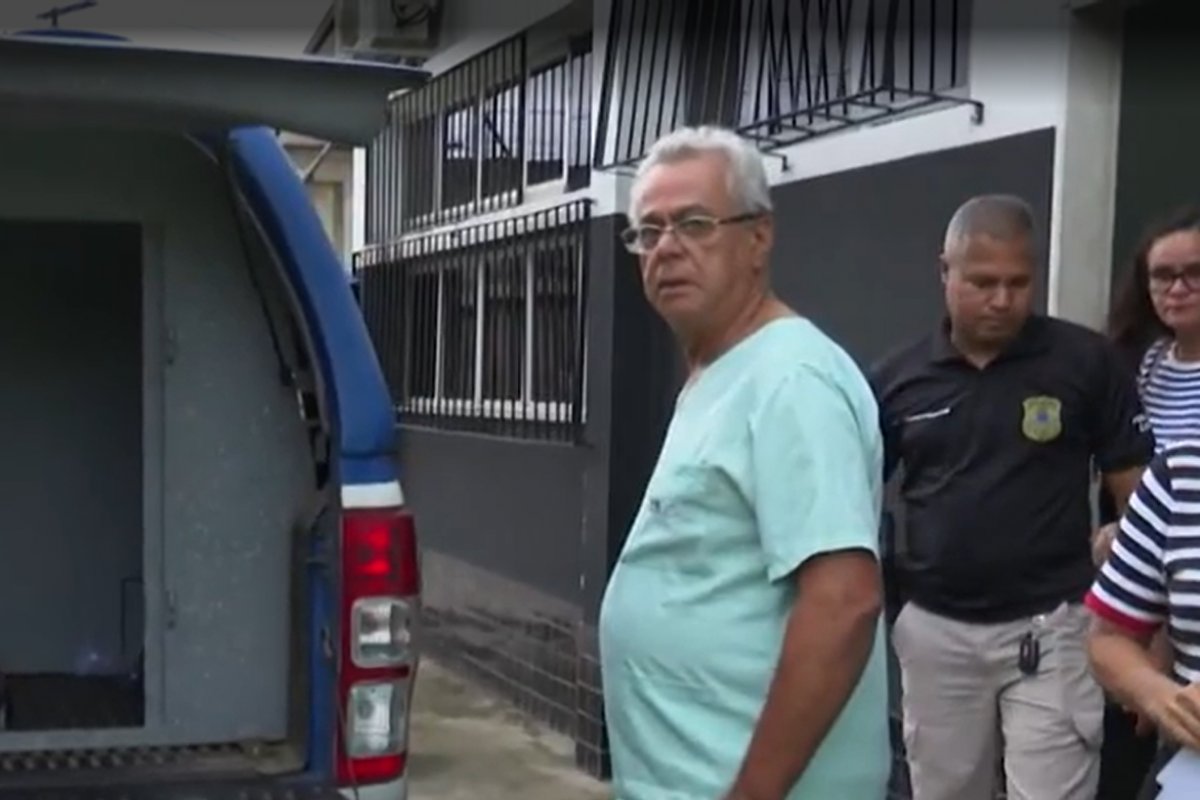 Médico obstetra responde em liberdade após pagar fiança por suposta injúria racial em Itabuna
