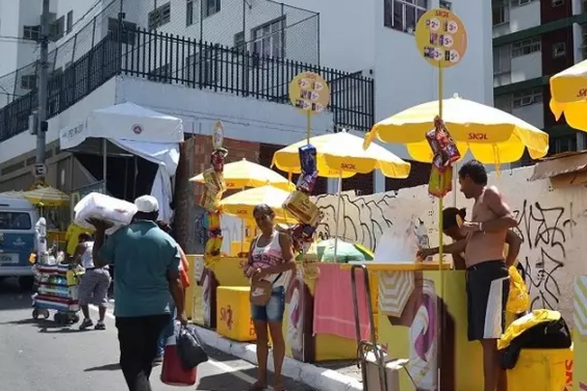 Carnaval 2024: Prefeitura anuncia que mercadorias apreendidas no Carnaval podem ser retiradas até abril