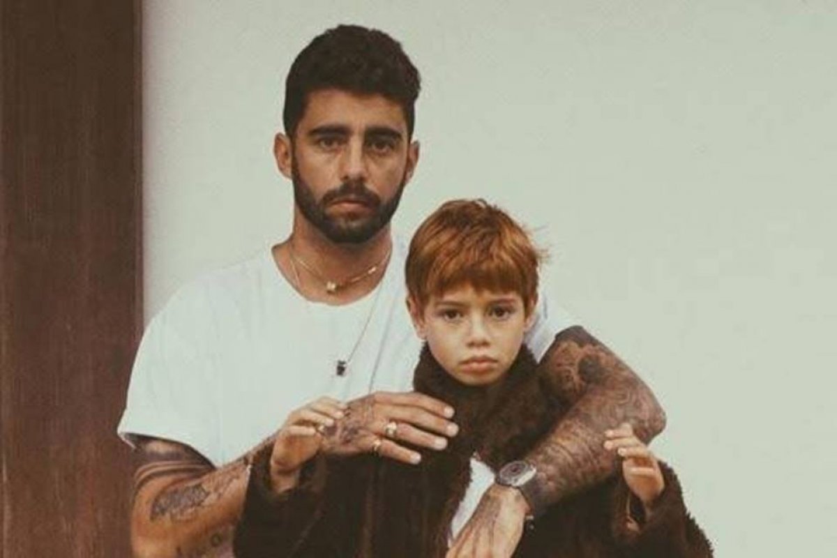 Filho de Luana Piovani e Pedro Scooby decide morar com o pai!