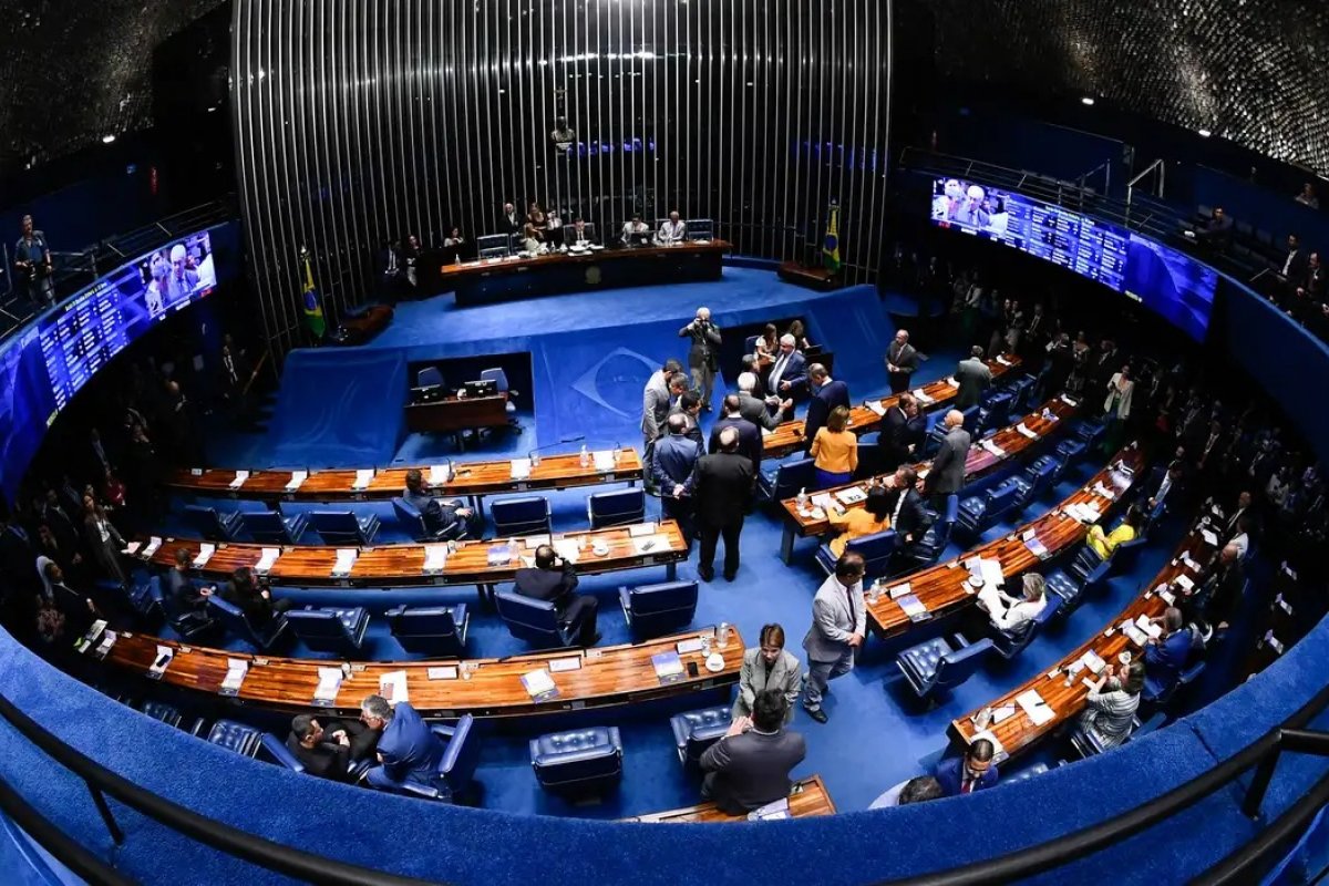 Senado debate fim da reeleição e mandato de 5 anos