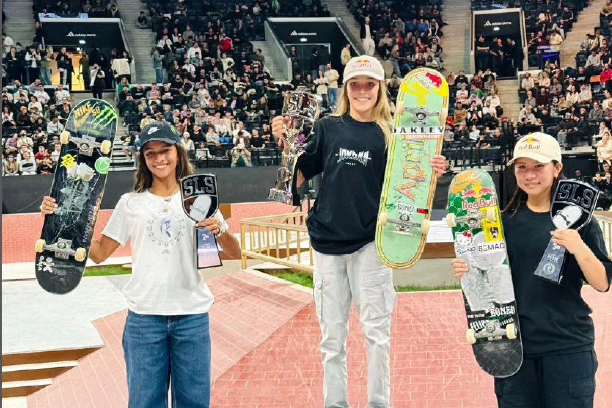 Rayssa Leal conquista segundo lugar na etapa de Paris da Street League