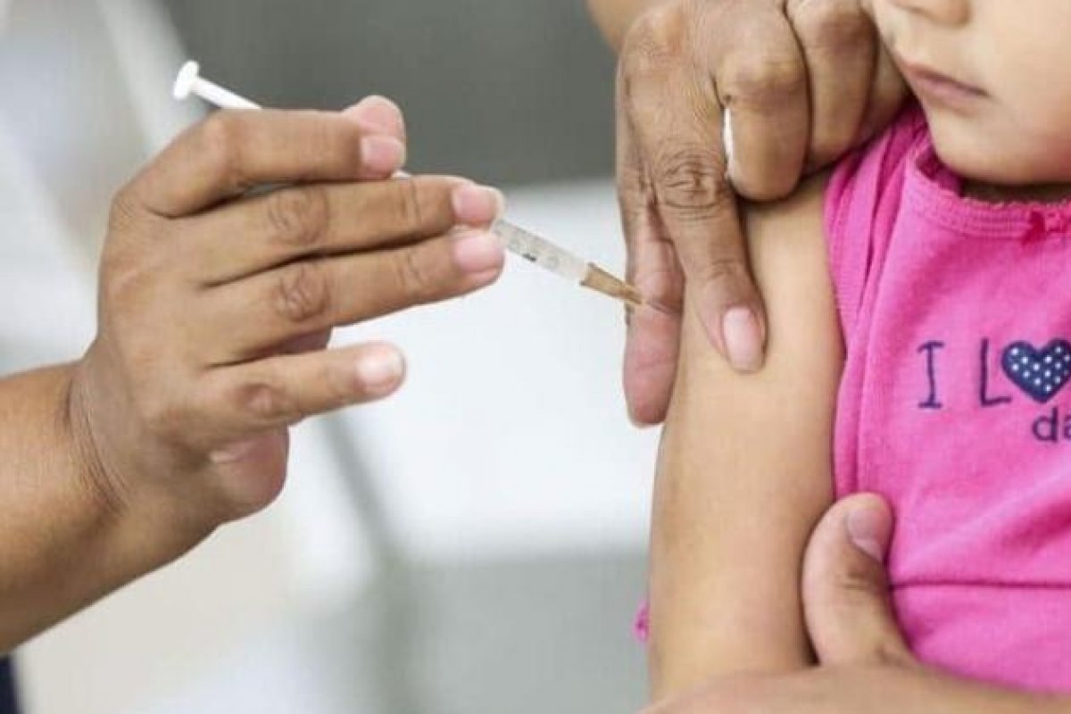 Mais 29 municípios vão receber lotes de vacina contra a dengue, diz Ministério da Saúde
