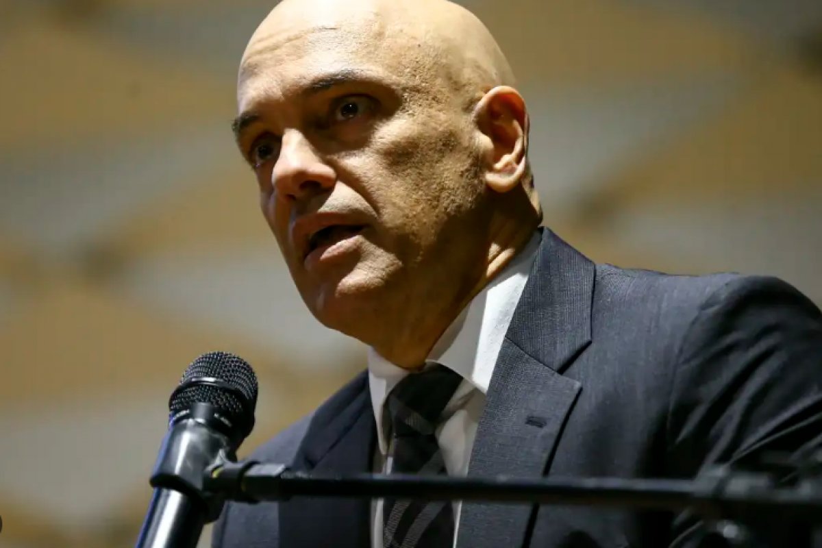 'Não podemos baixar a guarda, dar uma de Bambam contra Popó", diz Moraes sobre defesa da democracia