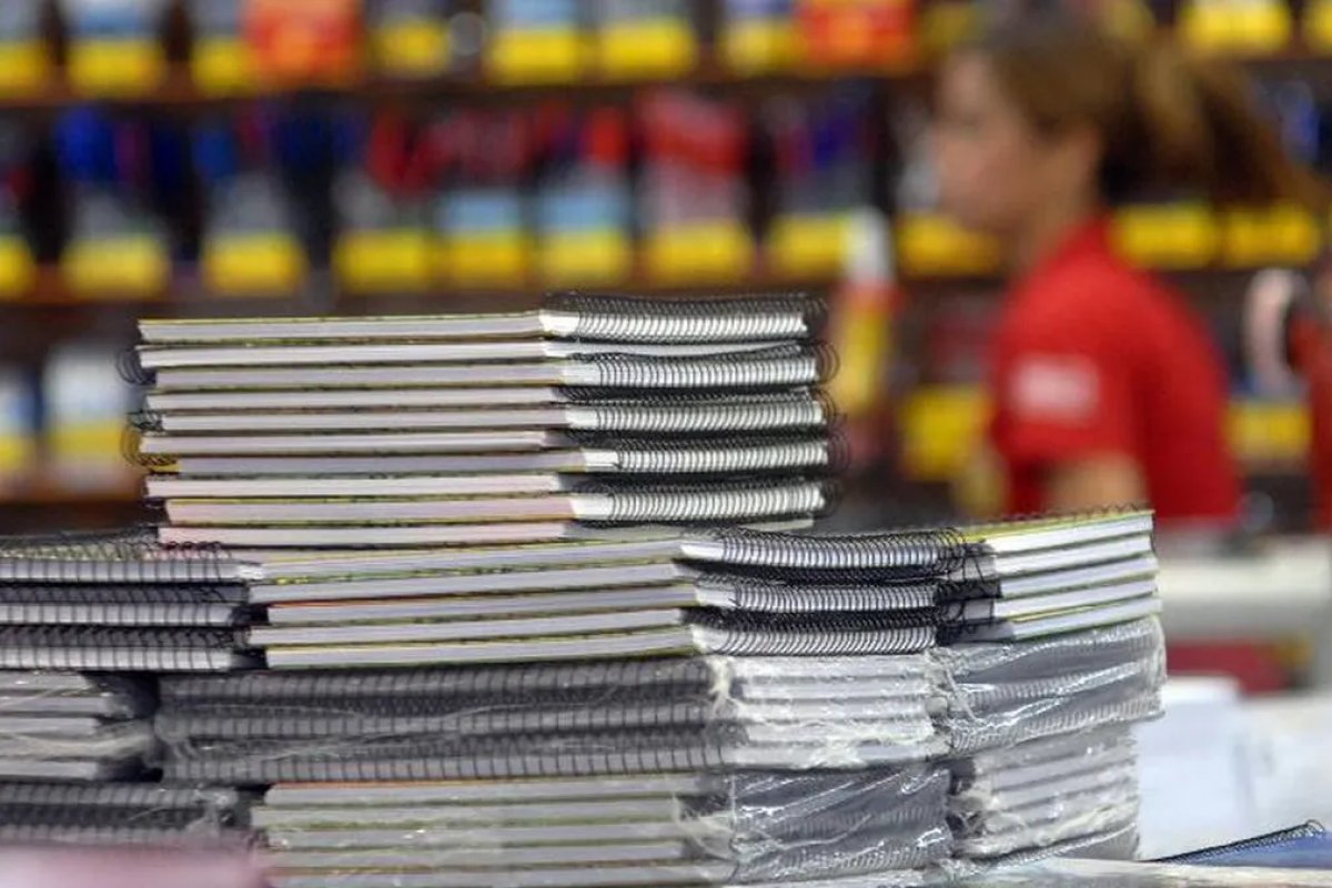 IPCA-15 sobe 0,78% em fevereiro com impacto de educação, aponta IBGE