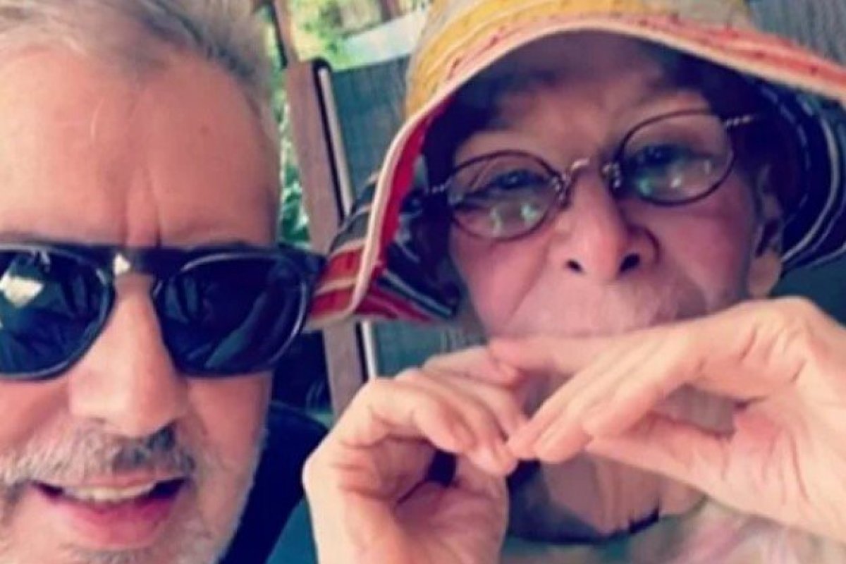 Roberto de Carvalho, marido de Rita Lee, prepara autobiografia!