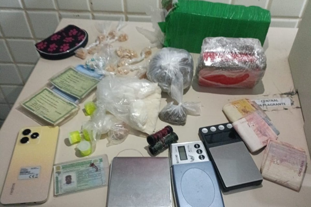 Polícia Civil encontra drogas em residência em Cajazeiras