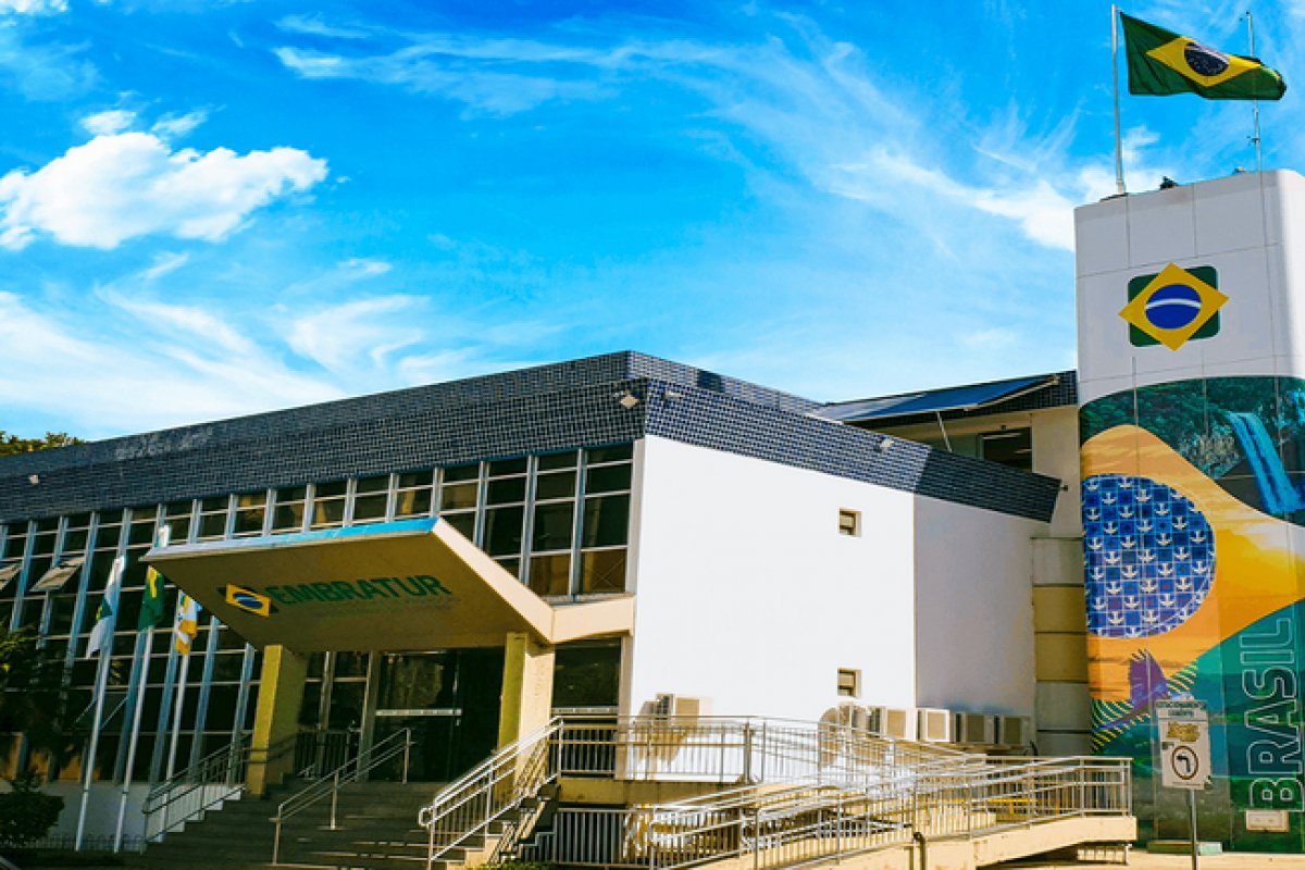 MP estabelece que Embratur pode ser contratada sem necessidade de licitação