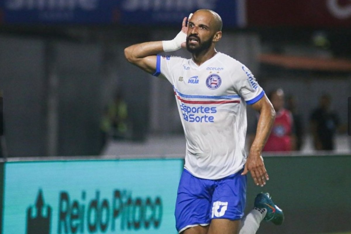 Vídeo: Thaciano faz golaço, Bahia bate CRB fora e lidera grupo da Copa do Nordeste; confira o gol