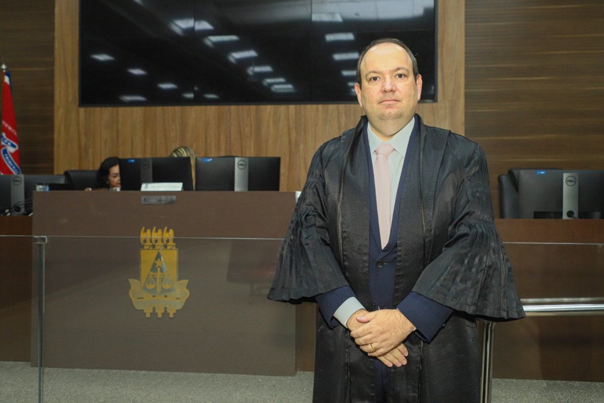 Tribunal Pleno elege Maurício Kertzman para desembargador titular do TRE-BA