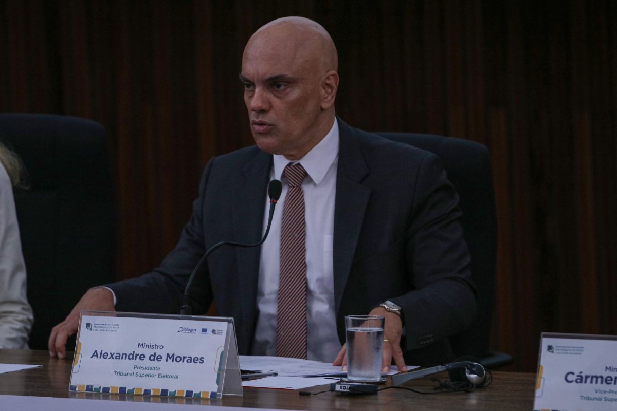 Moraes vota para condenar mais 15 pelos atos do 8 de janeiro