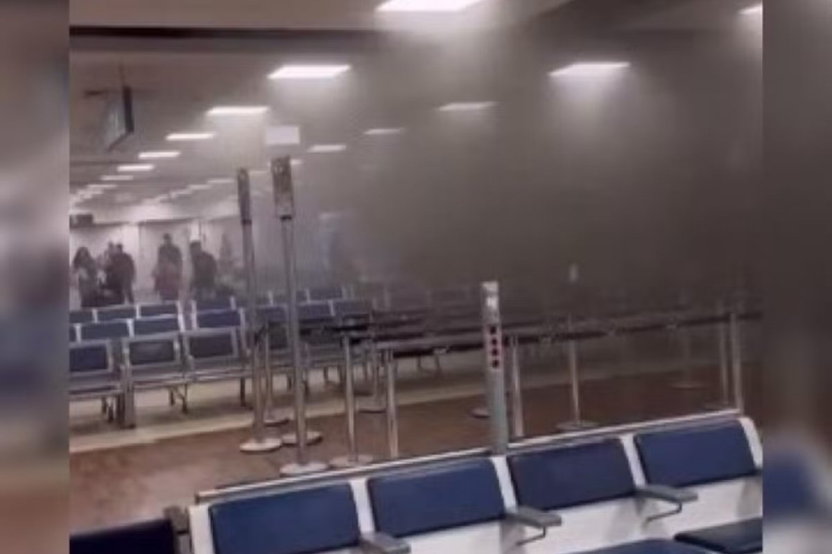 Vídeo: Passageiros se assustam com fumaça em sala de embarque de aeroporto no MT