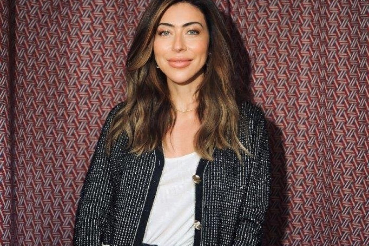 Carol Bassi inicia comemorações de 10 anos com almoço especial durante Semana de Moda de Paris!