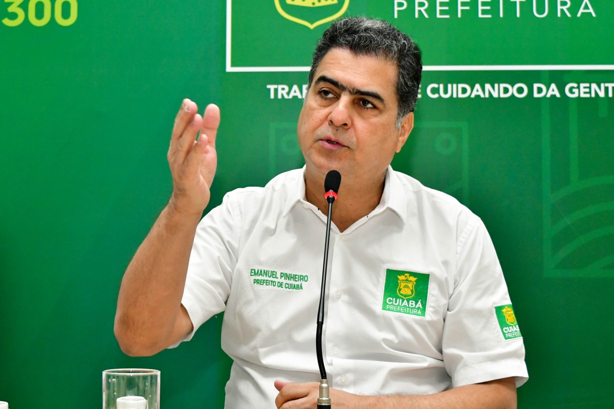 Prefeito de Cuiabá é afastado do cargo por seis meses