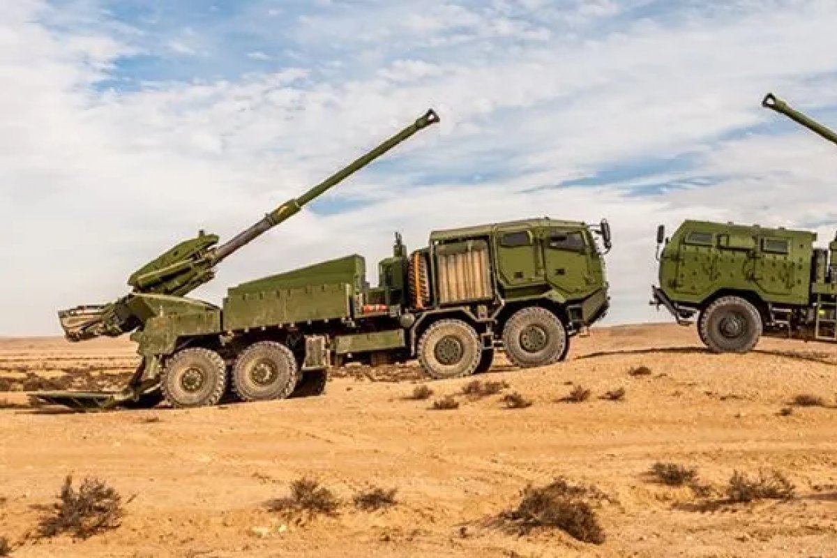 Exército entra em fase final de compra de veículos blindados para substituir artilharia da Segunda Guerra