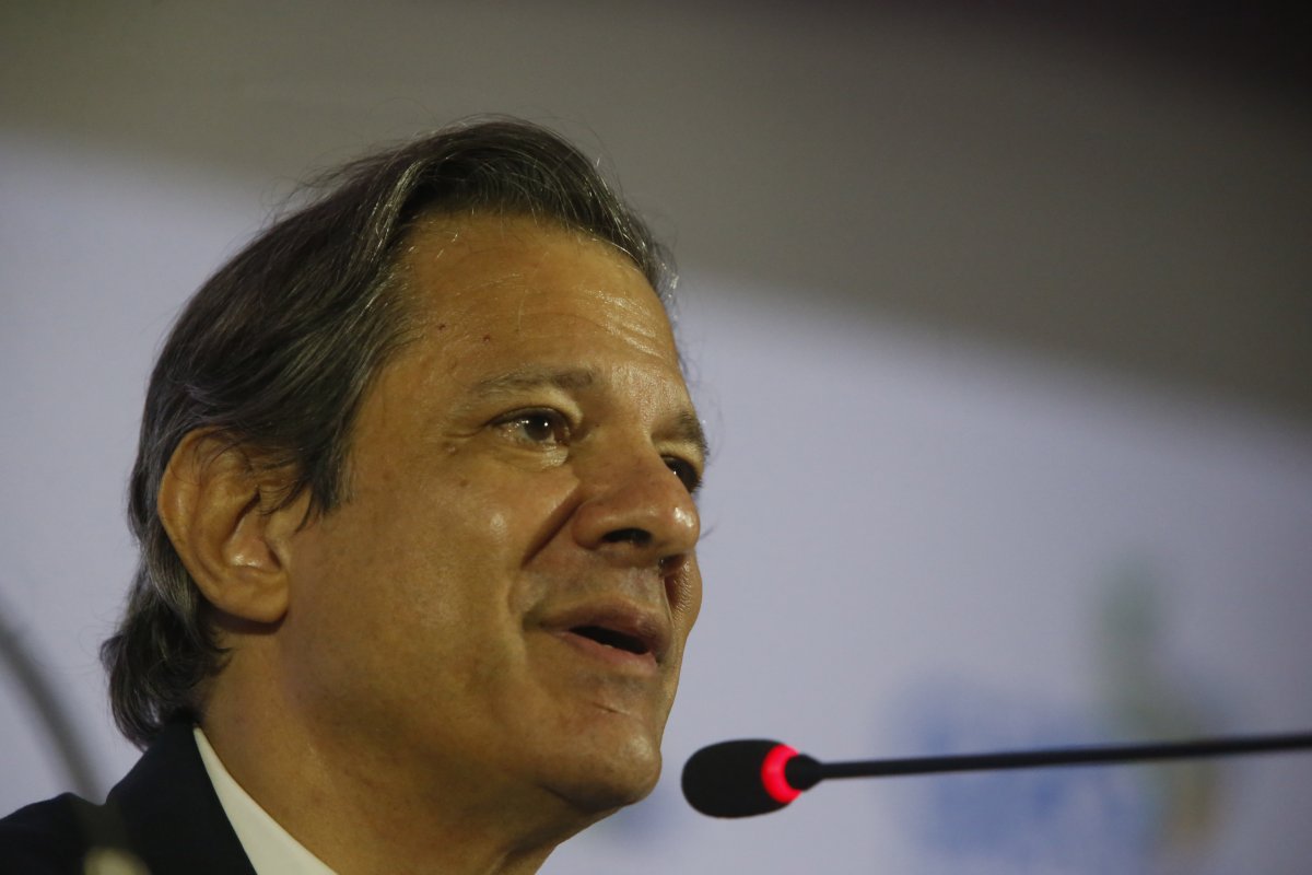 Haddad recua, aceita programa de setor de eventos fora de MP e prepara projeto de lei