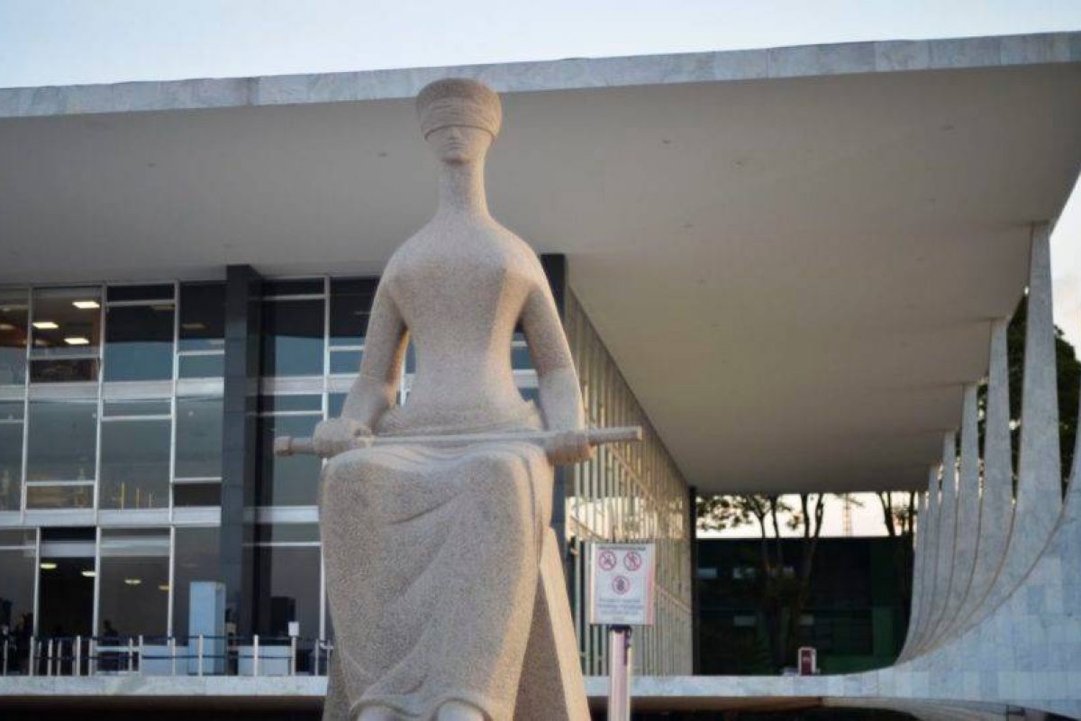 Auditoria questiona elo do DPVAT com pessoas próximas a ministro do STF