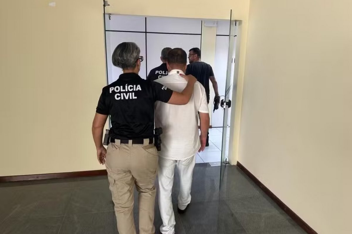 Homem é preso após pedir empréstimo de R$ 300 mil com documento falso