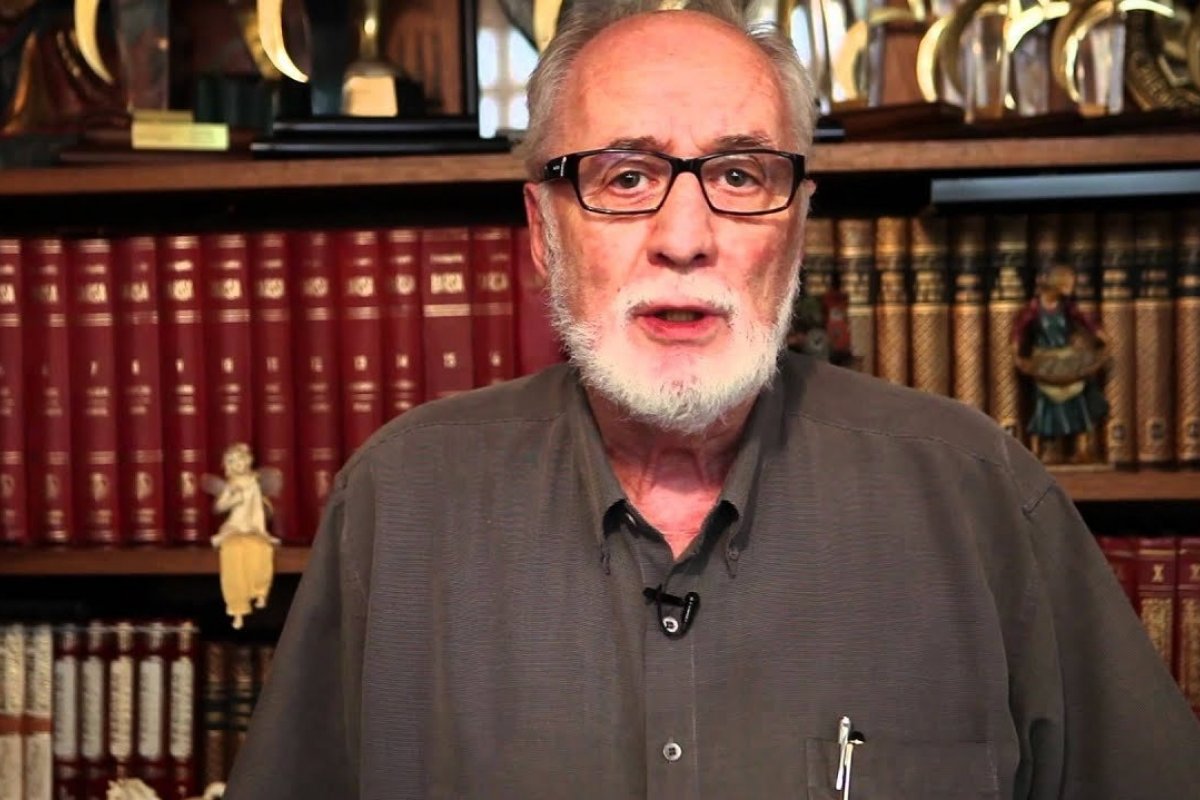 Morre aos 76 anos o jornalista Clóvis Rossi