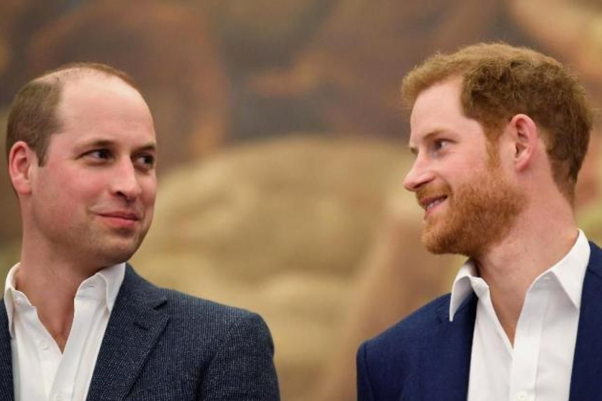 Príncipe Willian diz que ele e Harry são entidades separadas, segundo jornal