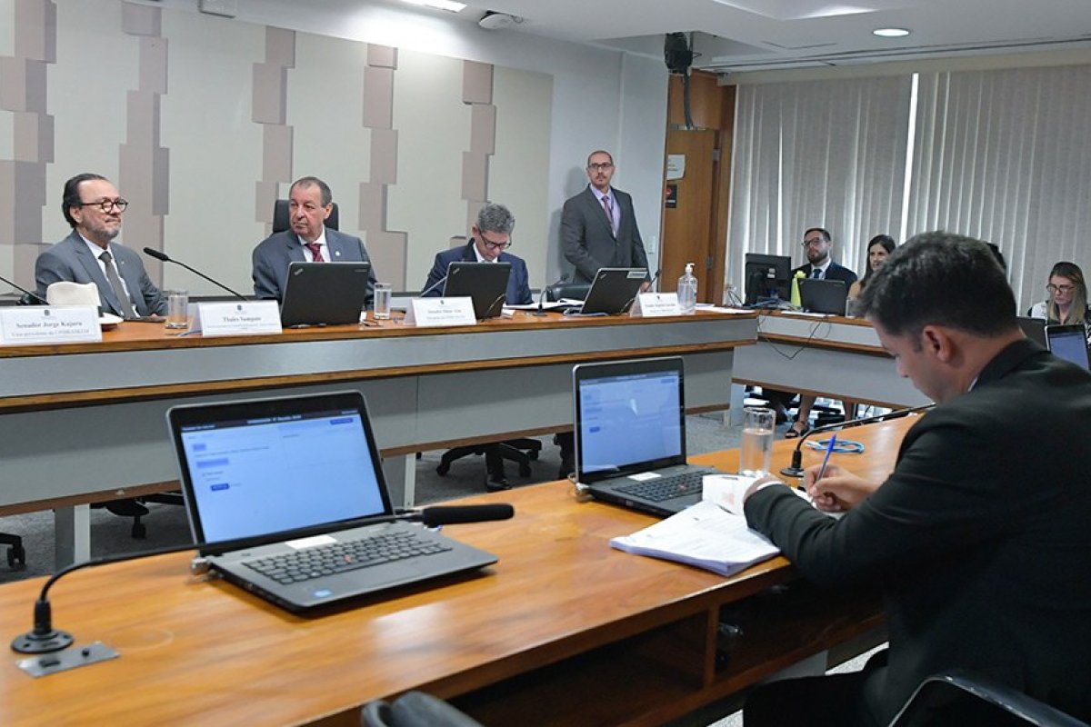 Poucos profissionais monitoravam minas em Maceió, afirma depoente à CPI da Braskem