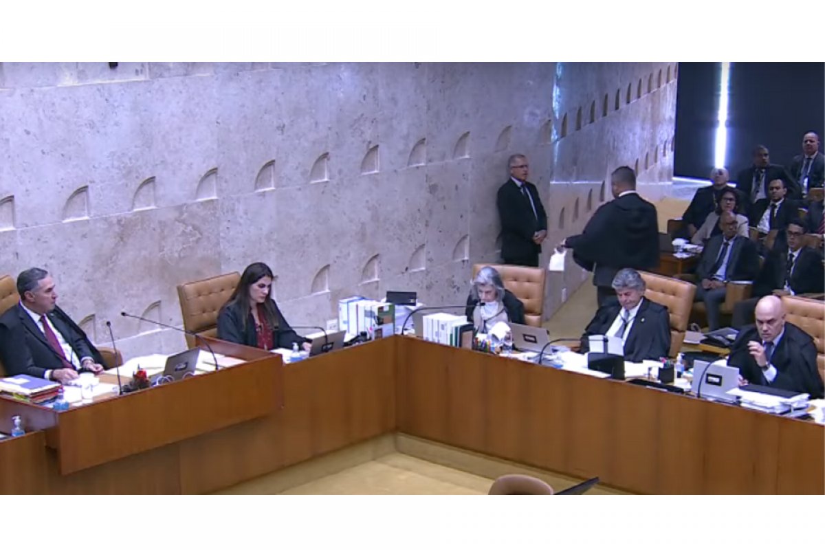 Mendonça vai contra descriminalizar uso de maconha