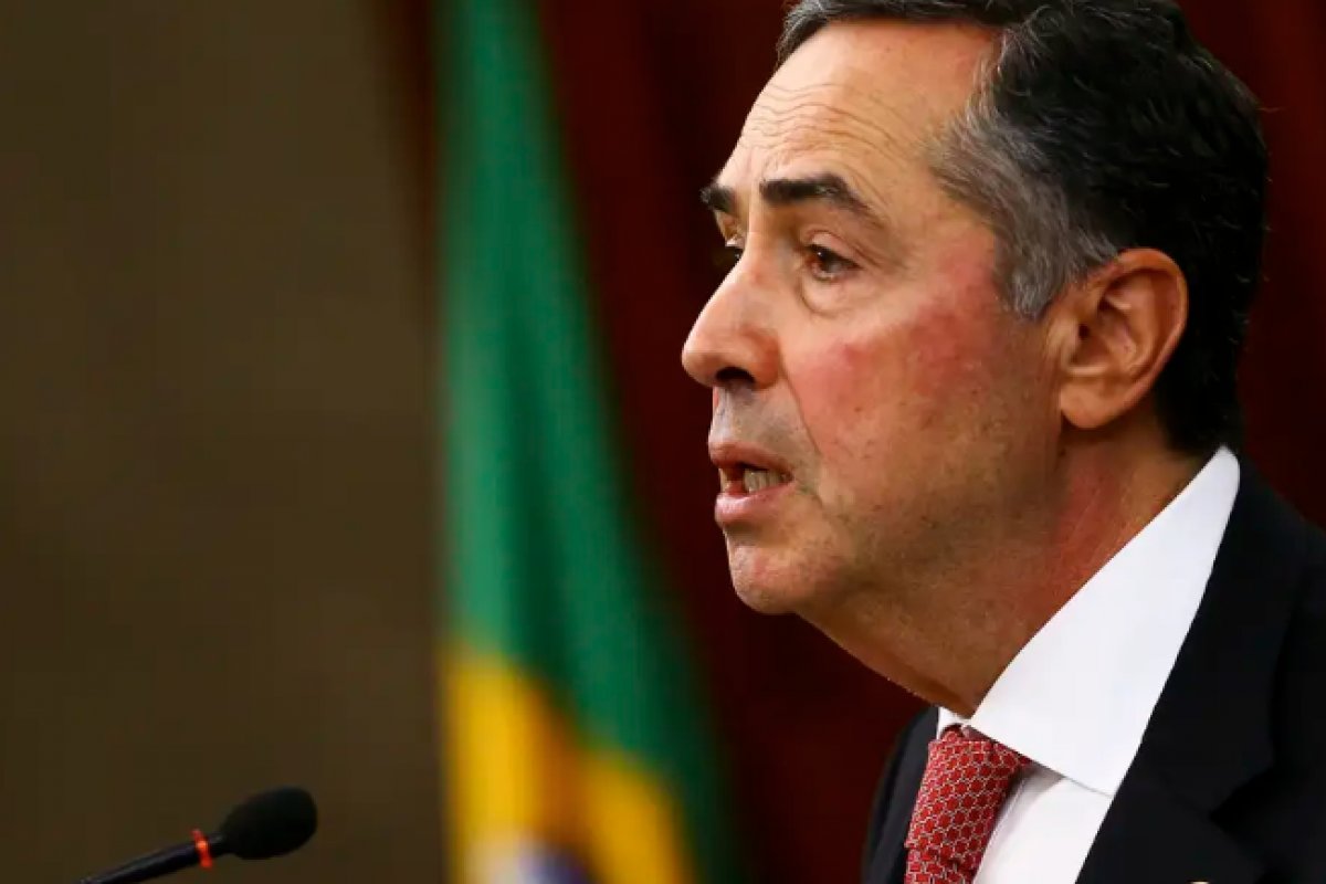 'Droga é ruim, e o tráfico de drogas deve ser combatido', declara Barroso