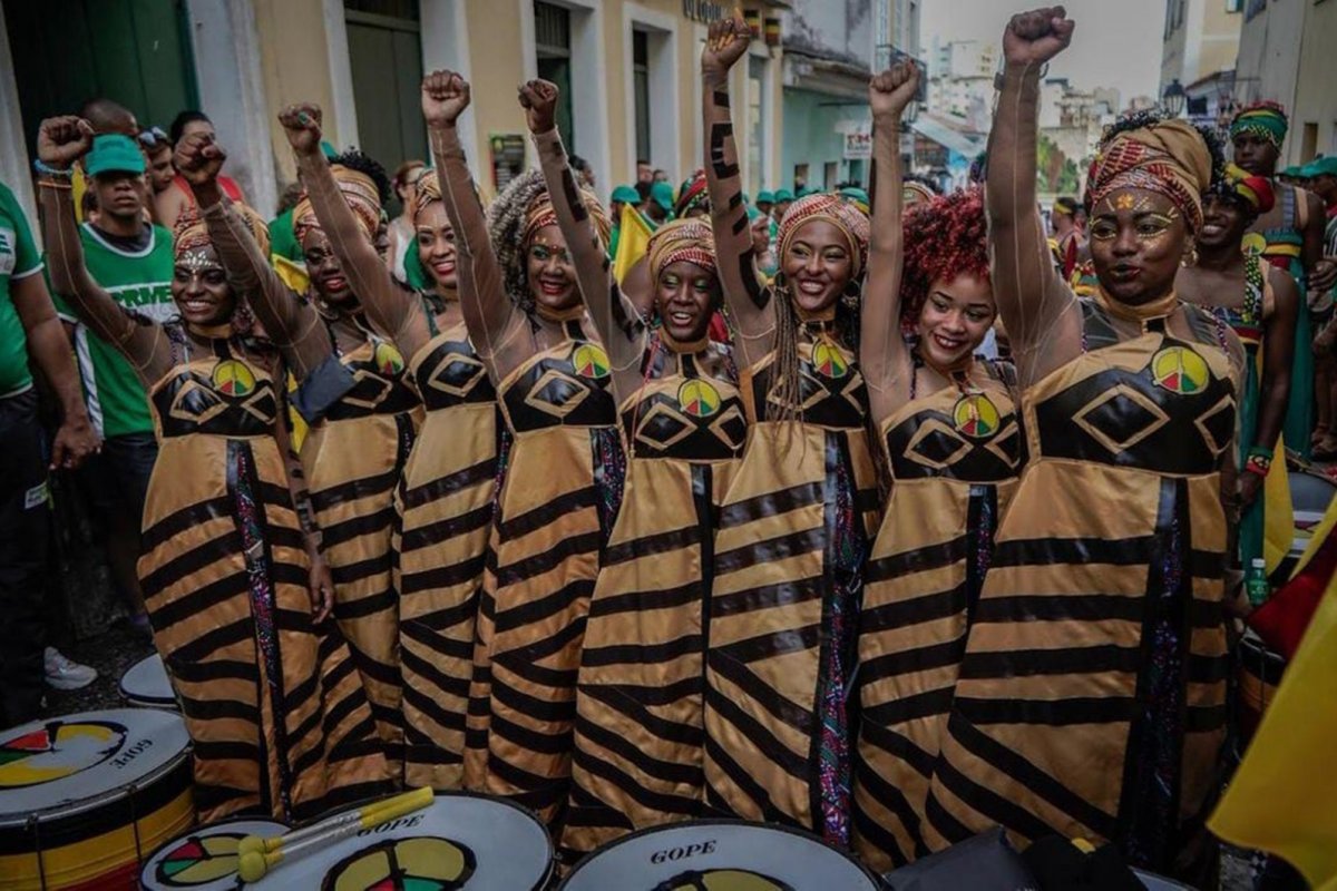 Olodum fará show gratuito em homenagem ao Dia Internacional da Mulher nesta sexta-feira (8)